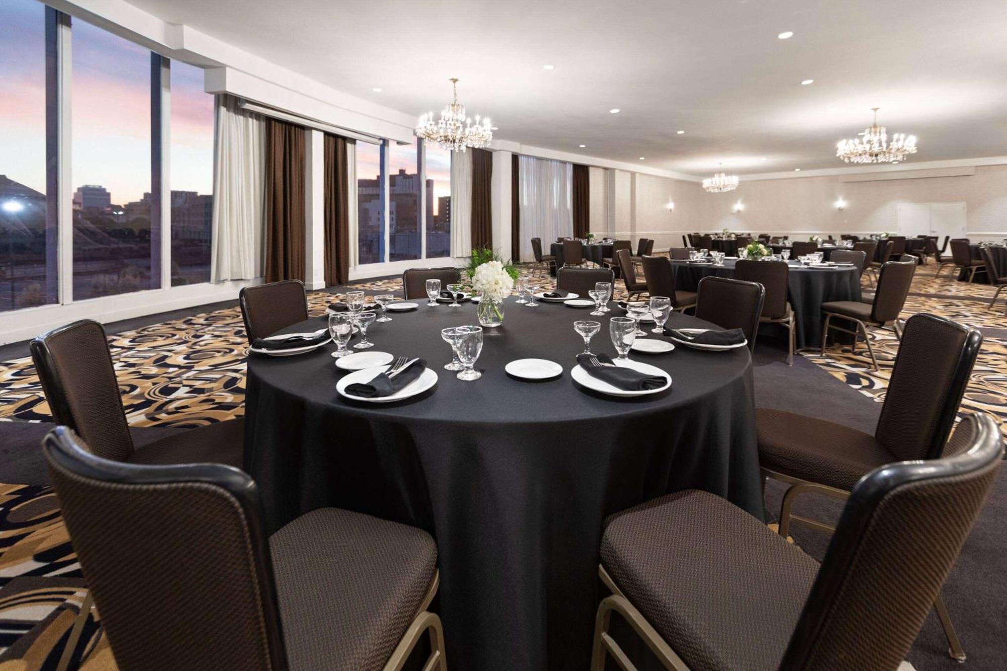 Wyndham Garden Norfolk Downtown Ξενοδοχείο Εξωτερικό φωτογραφία