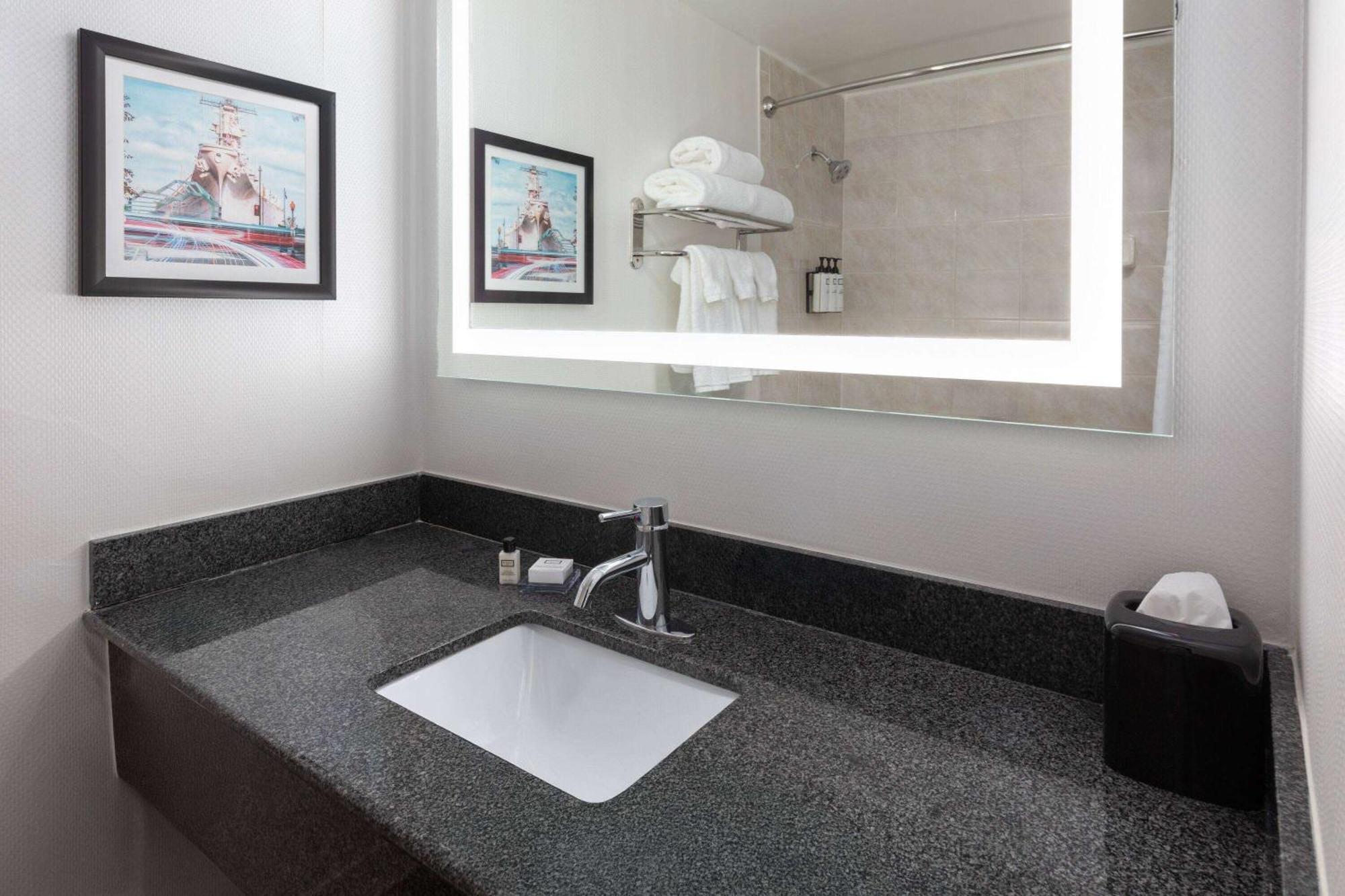 Wyndham Garden Norfolk Downtown Ξενοδοχείο Εξωτερικό φωτογραφία